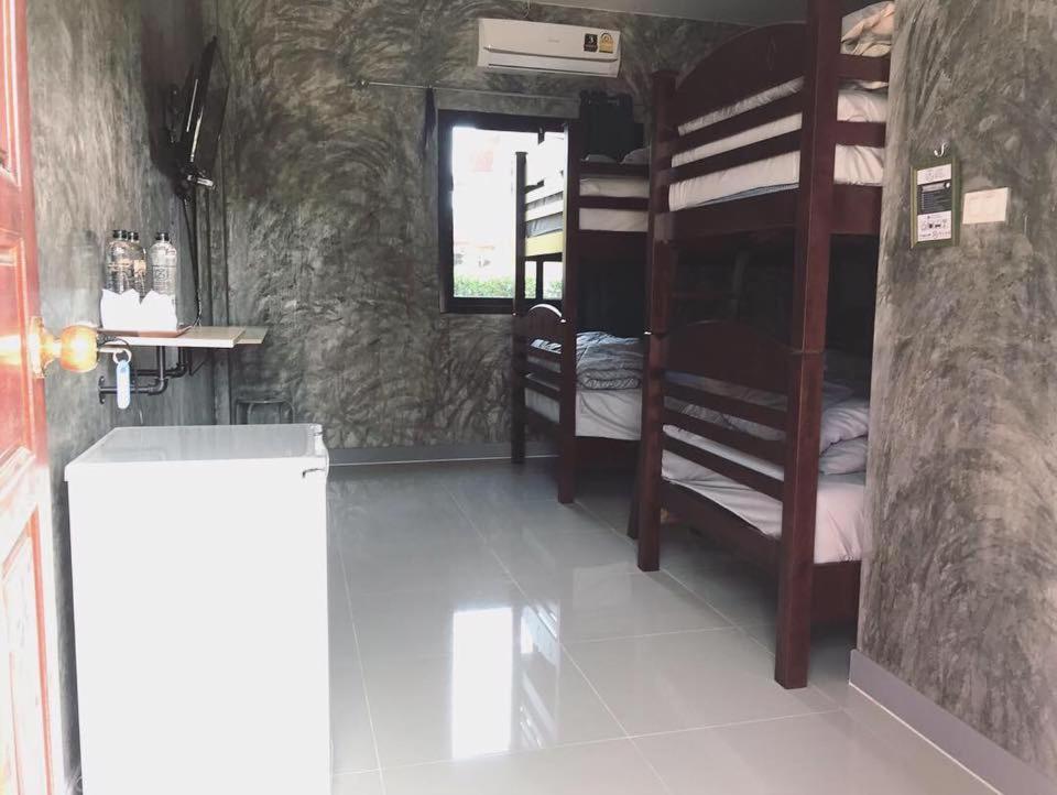 Yoji House And Cafe Hostel Ban Wiang Exterior photo