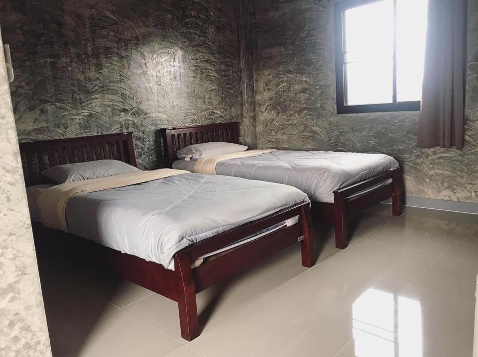 Yoji House And Cafe Hostel Ban Wiang Exterior photo