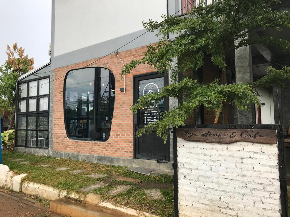 Yoji House And Cafe Hostel Ban Wiang Exterior photo